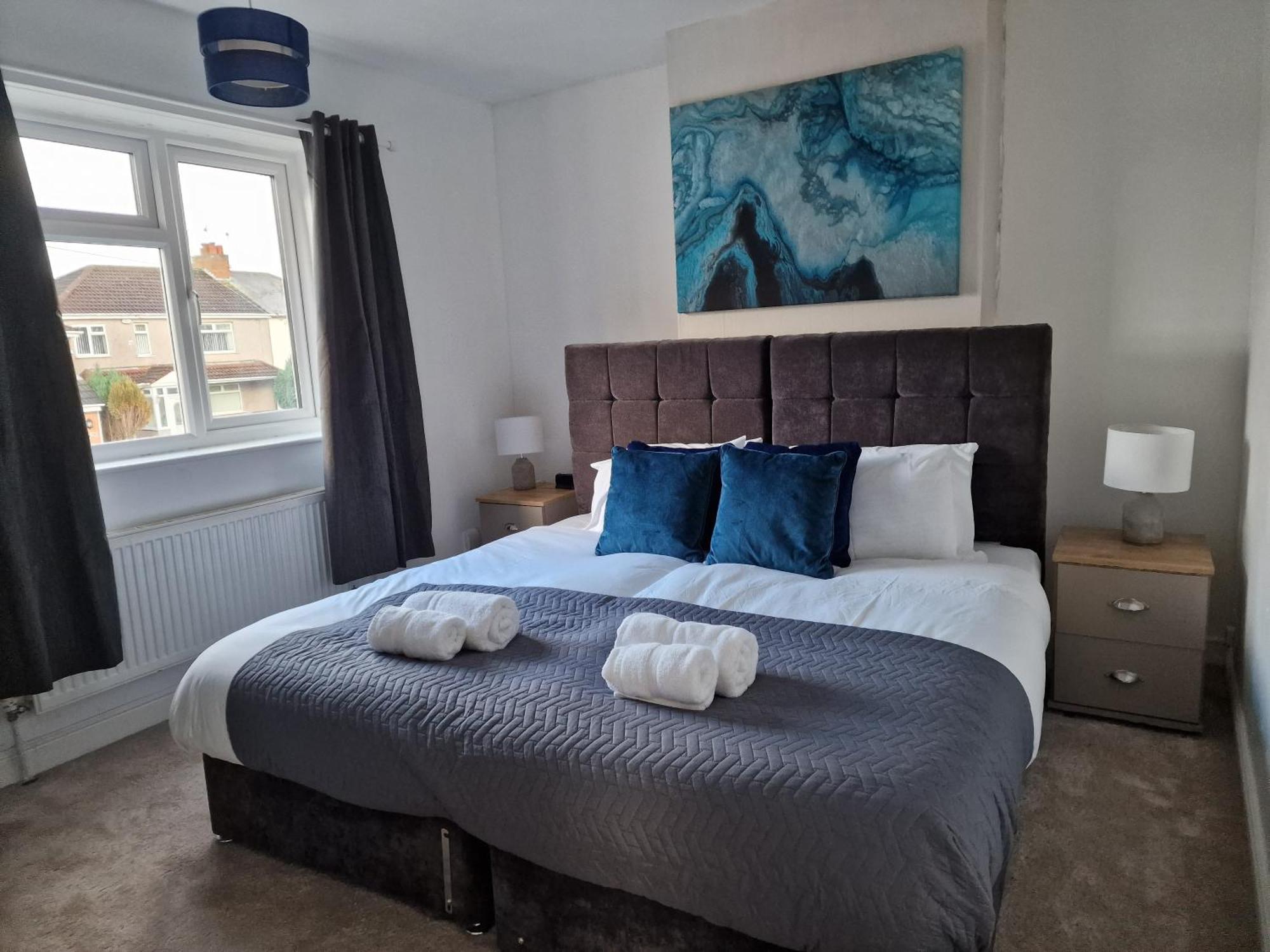 Modern 4-Bed House With Garden & Parking Villa Coventry Eksteriør billede